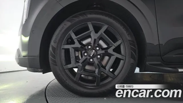 Kia Carnival 2024 thumb 4