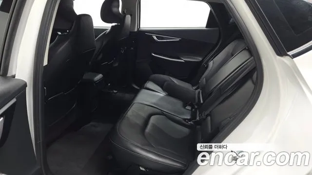 Kia EV6 2022 thumb 12
