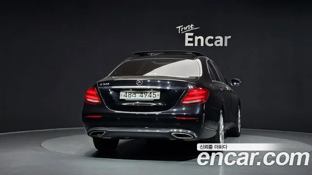 Mercedes-Benz E-Класс 2019 thumb 4