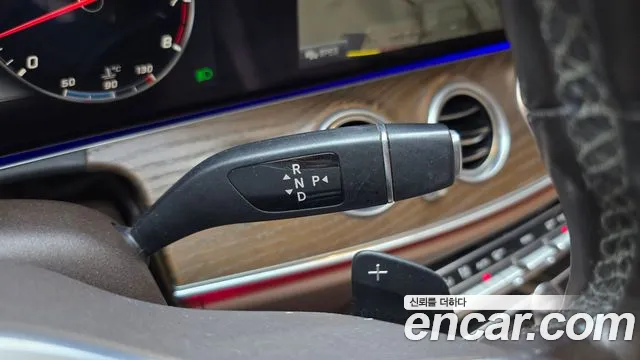 Mercedes-Benz E-Класс 2019 thumb 9