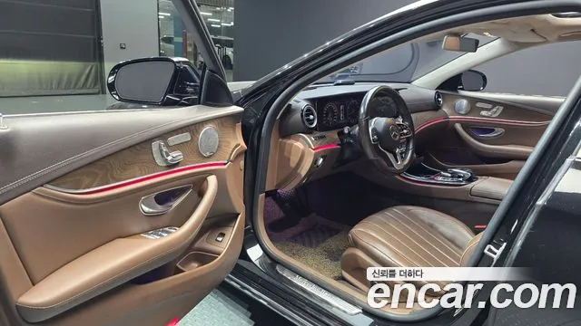 Mercedes-Benz E-Класс 2019 thumb 10