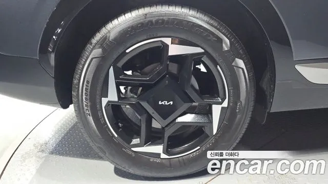 Kia Sportage 2025 thumb 5