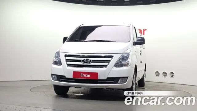 Hyundai Starex 2016 thumb 3