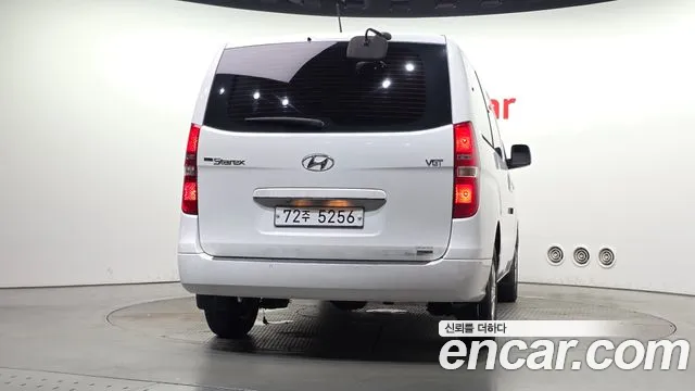 Hyundai Starex 2016 thumb 4