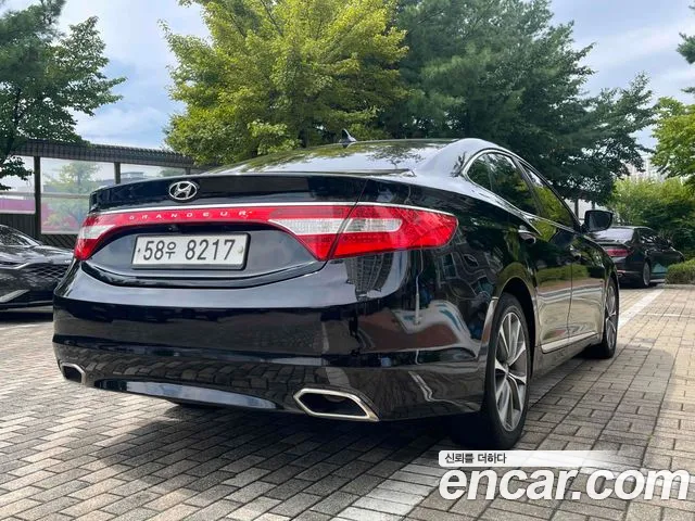 Hyundai Grandeur 2014 thumb 4
