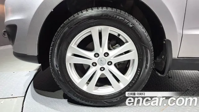 Hyundai Santa Fe 2010 thumb 5