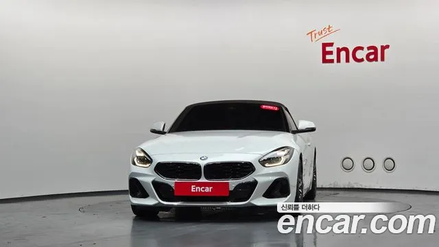 BMW Z4 2023 thumb 2