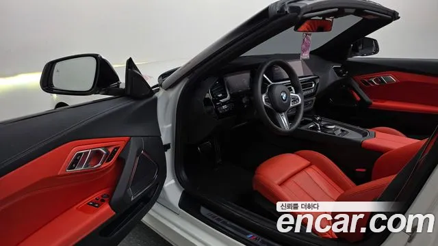 BMW Z4 2023 thumb 9