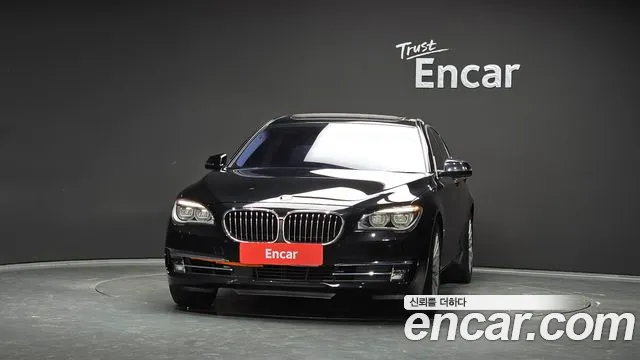 BMW 7-Series 2014 thumb 3
