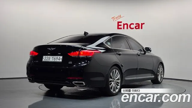 Genesis G80 2017 thumb 2