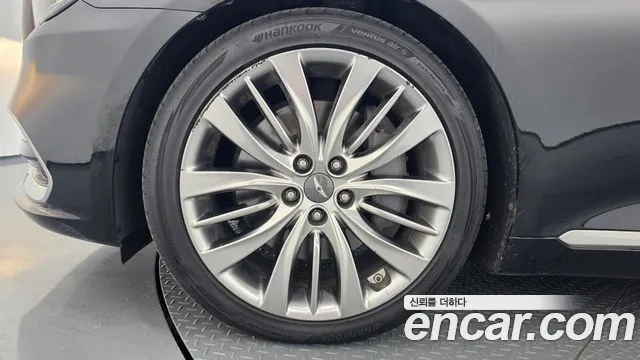 Genesis G80 2017 thumb 5