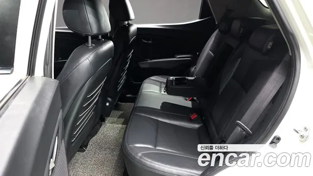 KG_Mobility_Ssangyong TIBOLI 2021 thumb 11