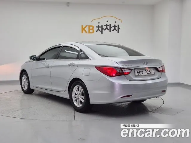 Hyundai Sonata 2009 thumb 3