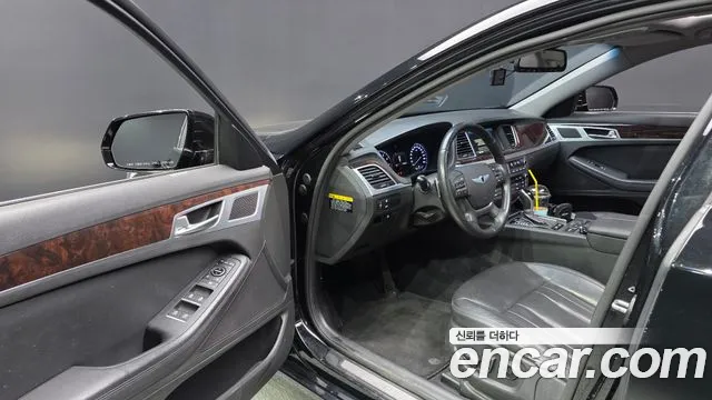 Hyundai Genesis 2016 thumb 10