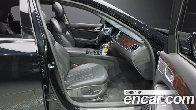 Hyundai Genesis 2016 thumb 11