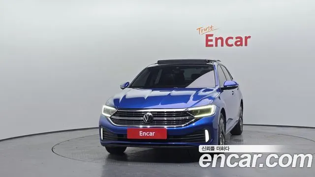 Volkswagen Jetta 2023 thumb 3