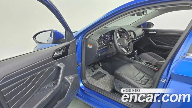 Volkswagen Jetta 2023 thumb 10