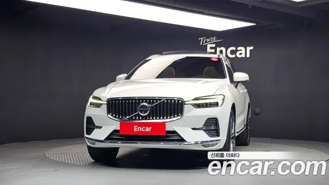 Volvo XC60 2021 thumb 3