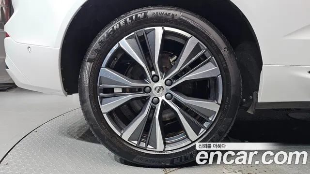 Volvo XC60 2021 thumb 5