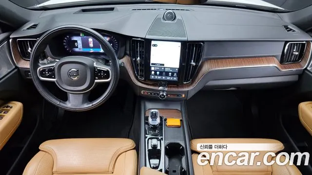 Volvo XC60 2021 thumb 7