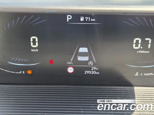 Hyundai Staria 2022 thumb 8
