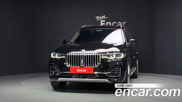 BMW X7 2022 thumb 3