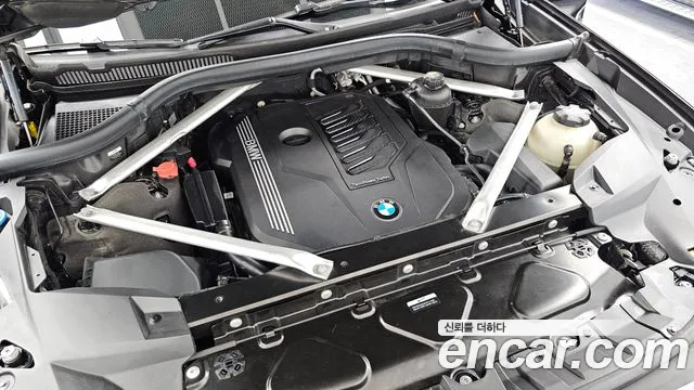BMW X7 2022 thumb 6
