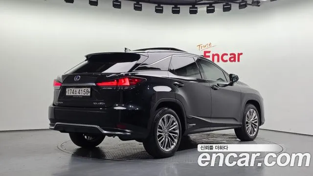 Lexus RX 2022 thumb 2