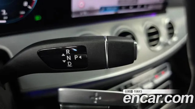 Mercedes-Benz E-Класс 2021 thumb 9
