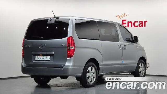 Hyundai Starex 2018 thumb 2