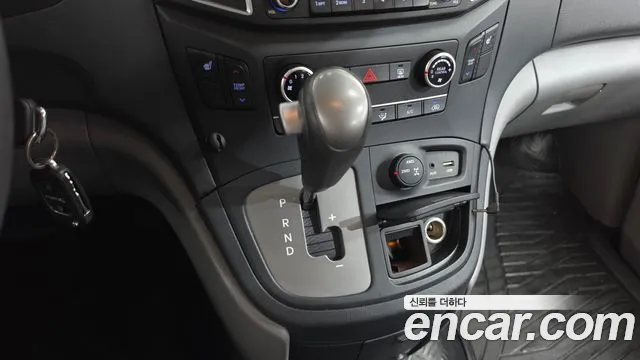 Hyundai Starex 2018 thumb 9