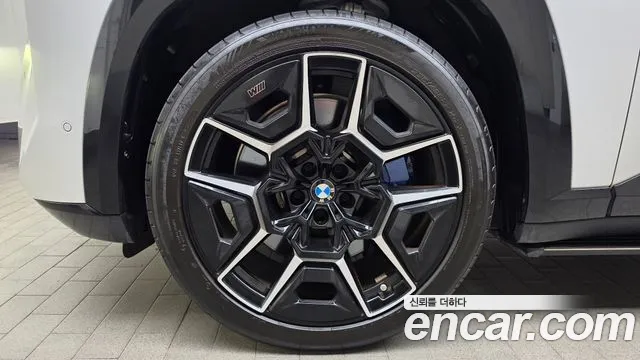 BMW XM 2023 thumb 5