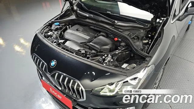 BMW 2-Series 2023 thumb 6