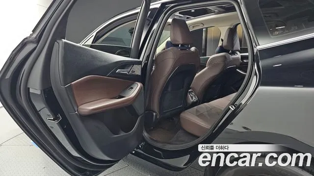 BMW 2-Series 2023 thumb 12
