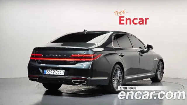 Genesis G90 2019 thumb 2