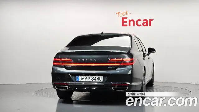 Genesis G90 2019 thumb 4