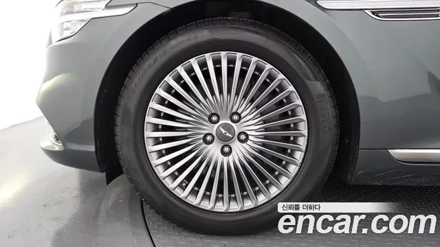 Genesis G90 2019 thumb 5