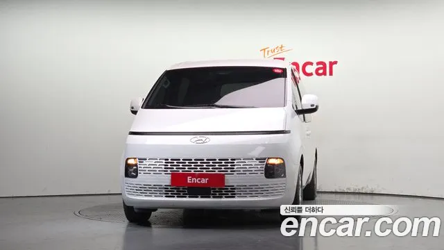 Hyundai Staria 2022 thumb 3