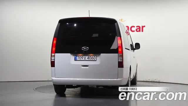 Hyundai Staria 2022 thumb 4