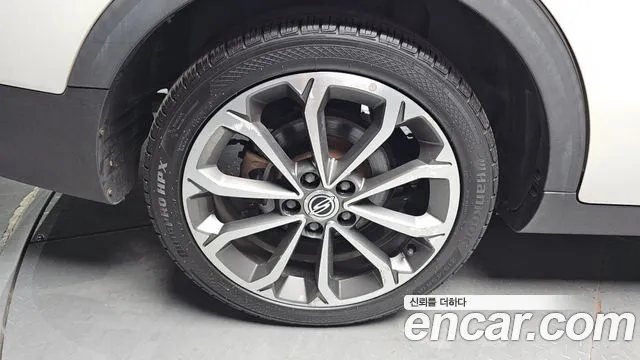 KG_Mobility_Ssangyong TIBOLI 2016 thumb 5