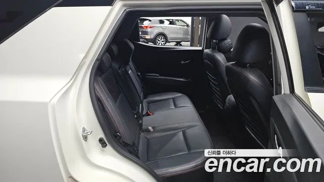 KG_Mobility_Ssangyong TIBOLI 2016 thumb 11