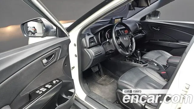 KG_Mobility_Ssangyong TIBOLI 2016 thumb 12