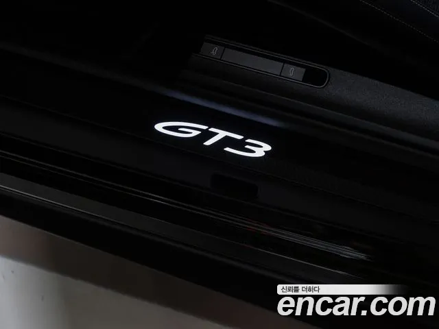 Porsche 911 2026 thumb 4