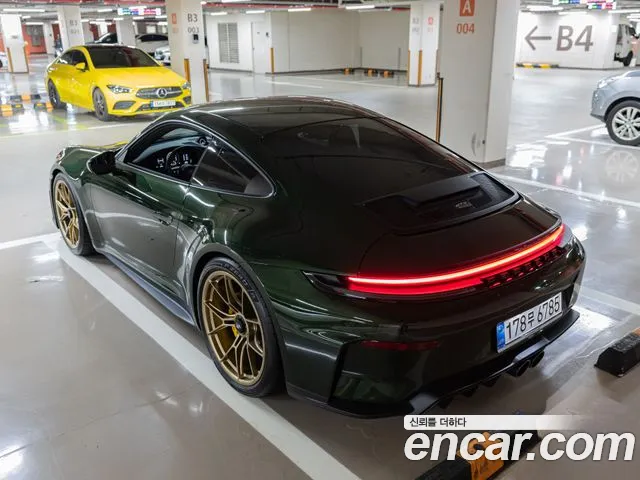 Porsche 911 2026 thumb 10