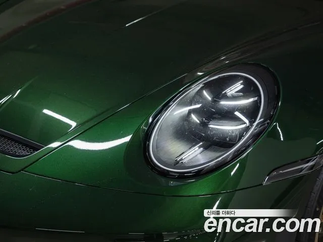 Porsche 911 2026 thumb 12