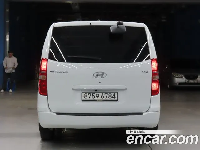 Hyundai Starex 2016 thumb 3