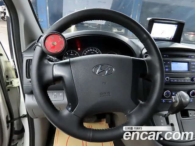 Hyundai Starex 2016 thumb 10
