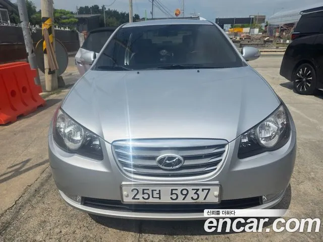 Hyundai Avante 2010 thumb 3