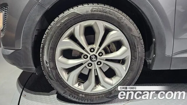 Hyundai Santa Fe 2013 thumb 5