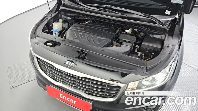 Kia Carnival 2018 thumb 6